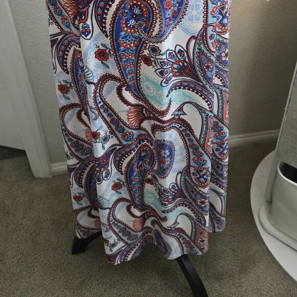 Perceptions Large - Tie Back Dress - Midi - Blue/White/Red Paisley - EUC - Picture 3 of 3